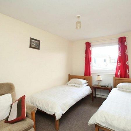 Pilmuir Street Guest House Dunfermline Dış mekan fotoğraf